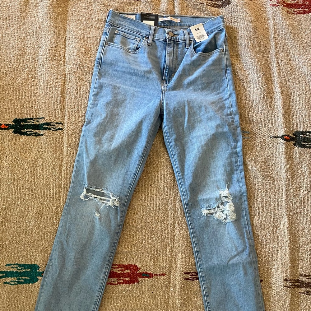 Levi’s 724 High Rise Straight Jeans